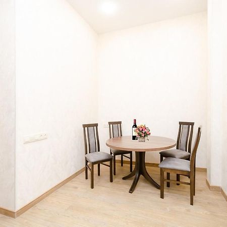15. Double Room Apartaments With Fresh Style Jerevan Buitenkant foto